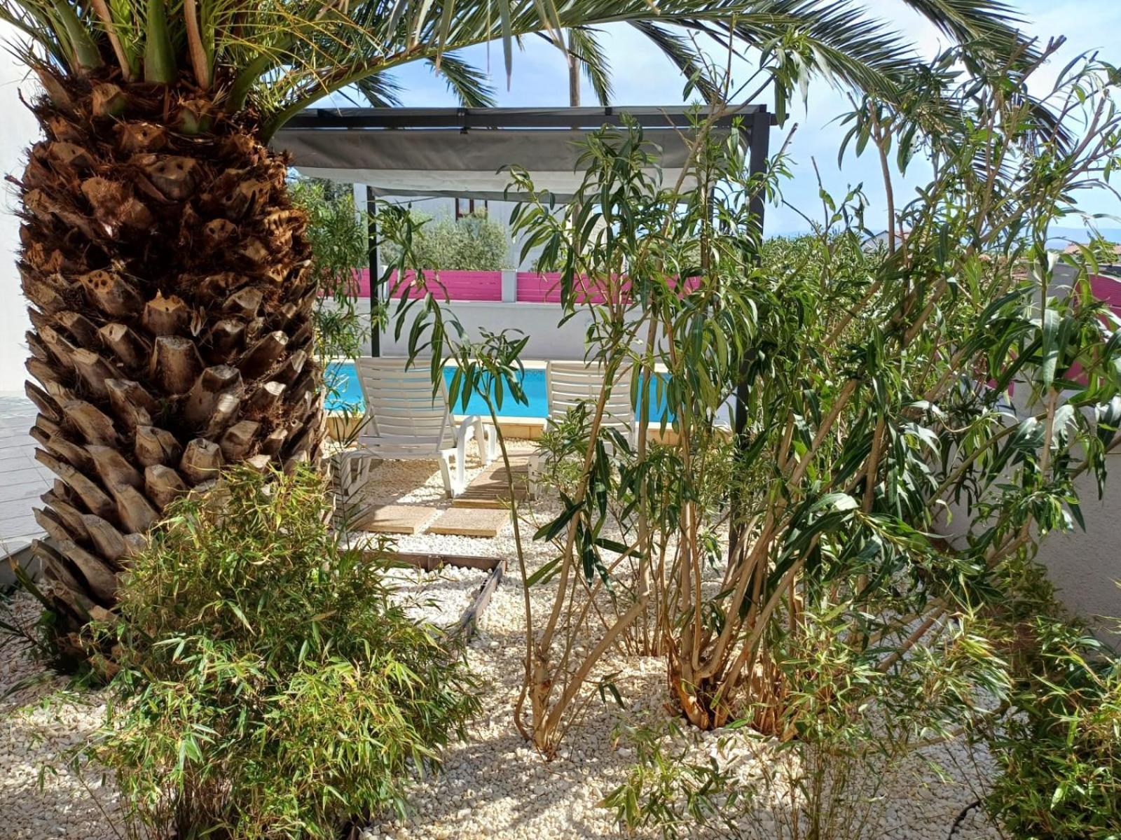 Helles Doppelzimmer Mit Bad, Terrasse Und Pool, Seperater Eingang, Liznjan, Istrien Экстерьер фото